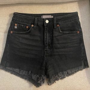JUST USA black denim frayed shorts - size Small